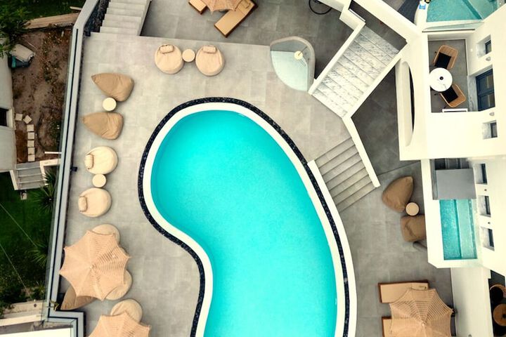 Pool 78 of 99