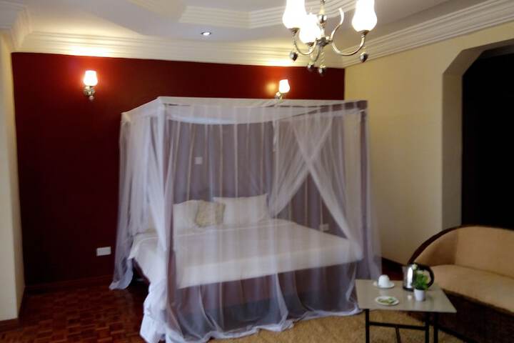 Room 6 of 23