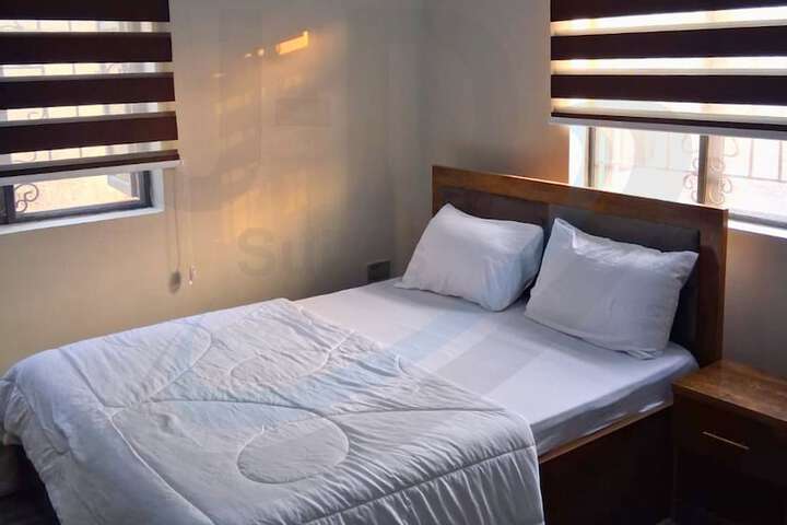 Room 12 of 31
