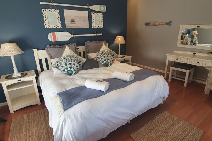 Room 4 of 53
