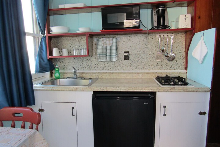 Room 143 of 219