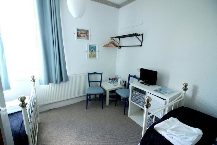Room 19 of 52