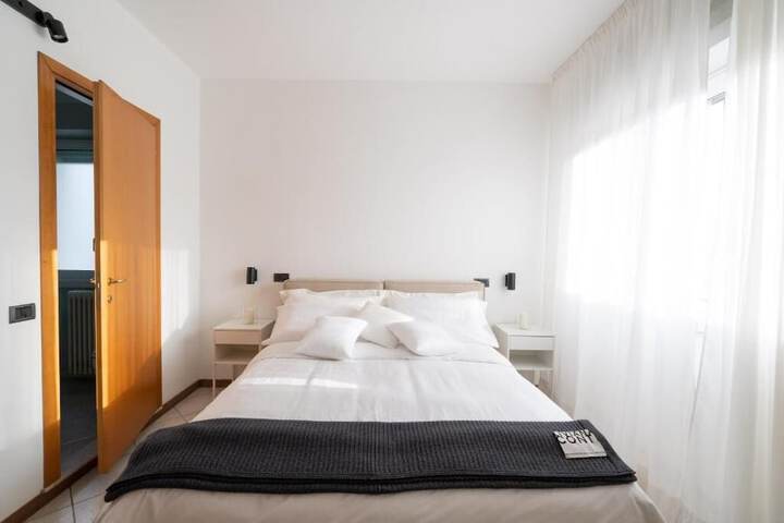 Room 17 of 43