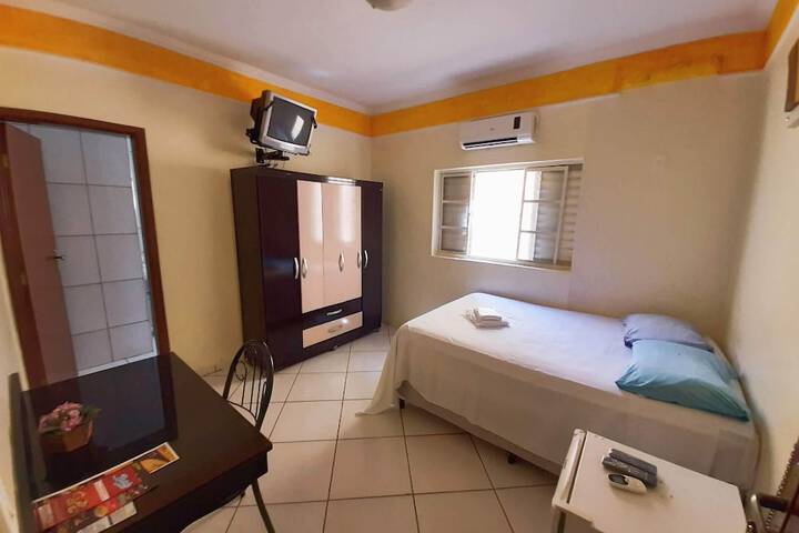 Room 15 of 27