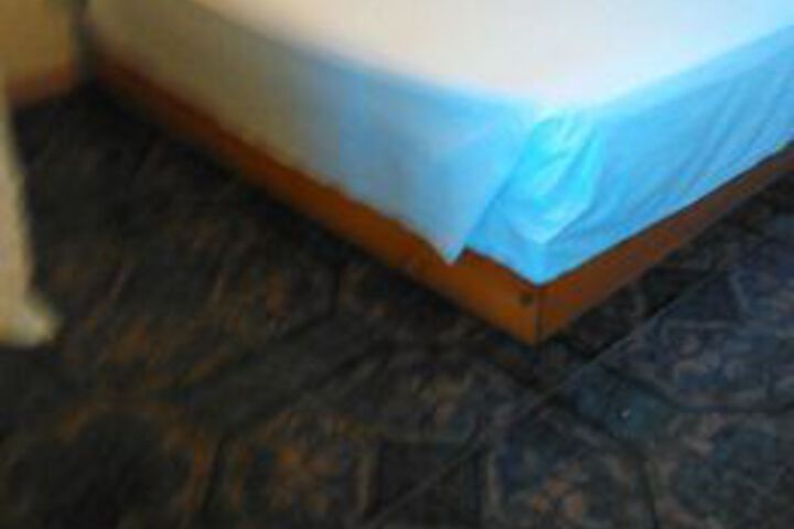 Room 2 of 6