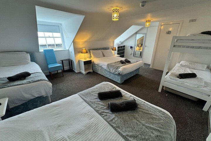 Room 21 of 125