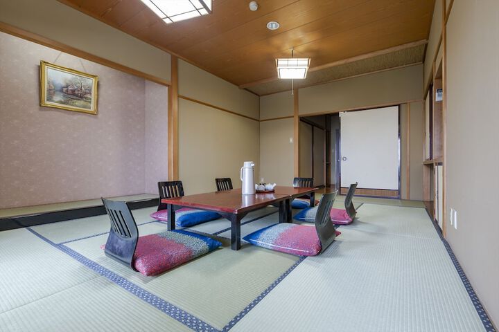 Room 22 of 52