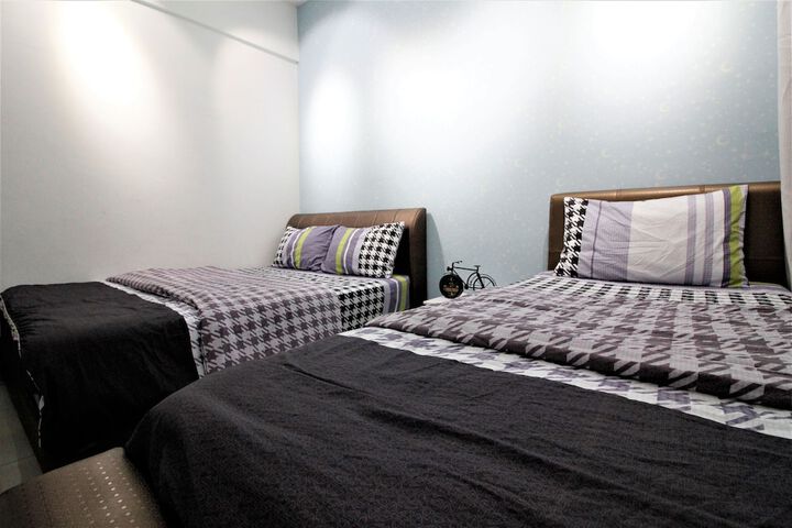 Room 8 of 36