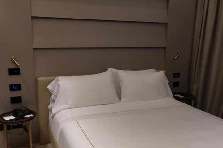 Room 5 of 69