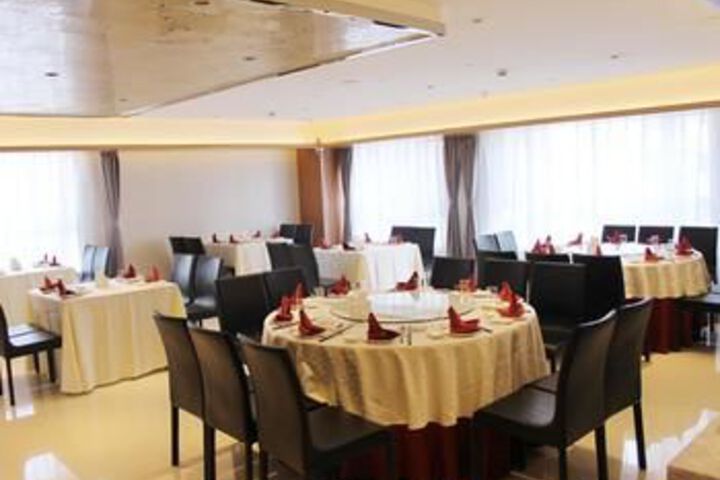 Dining 136 of 137