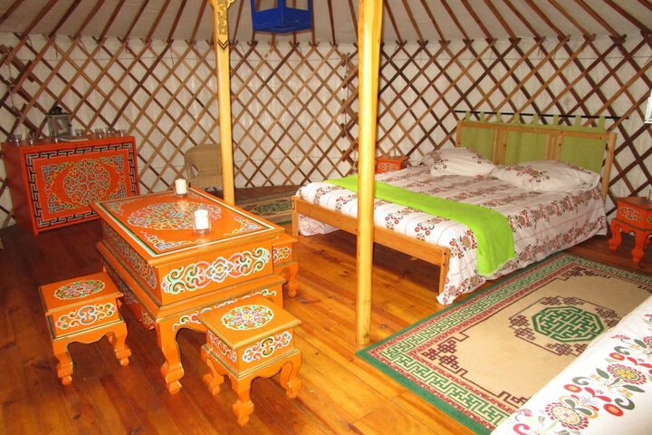 Room 14 of 16