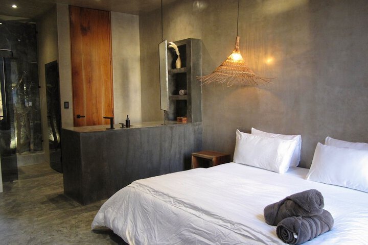 Room 21 of 60