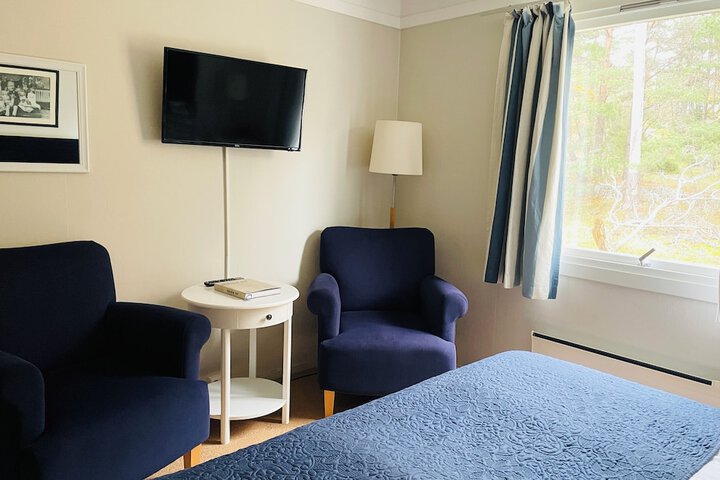 Room 25 of 106