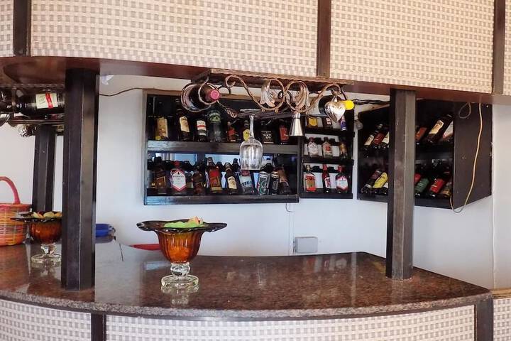Lounge 18 of 23