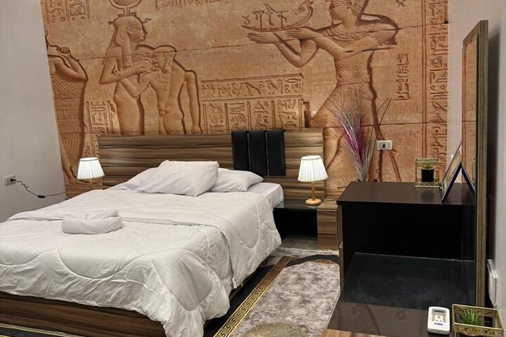 Room 6 of 45