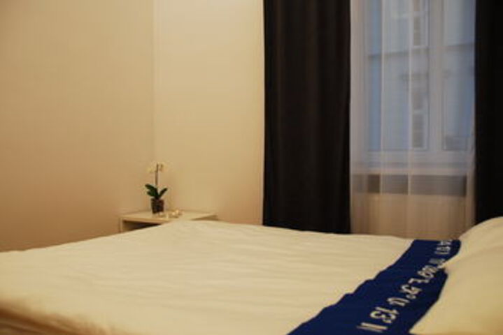 Room 45 of 73
