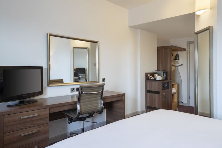 Room 10 of 44