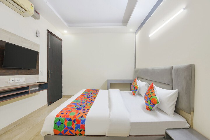 Room 20 of 26