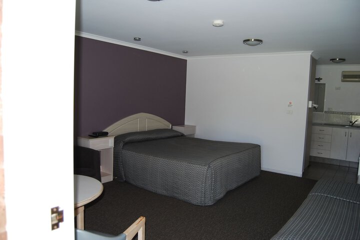 Room 49 of 81