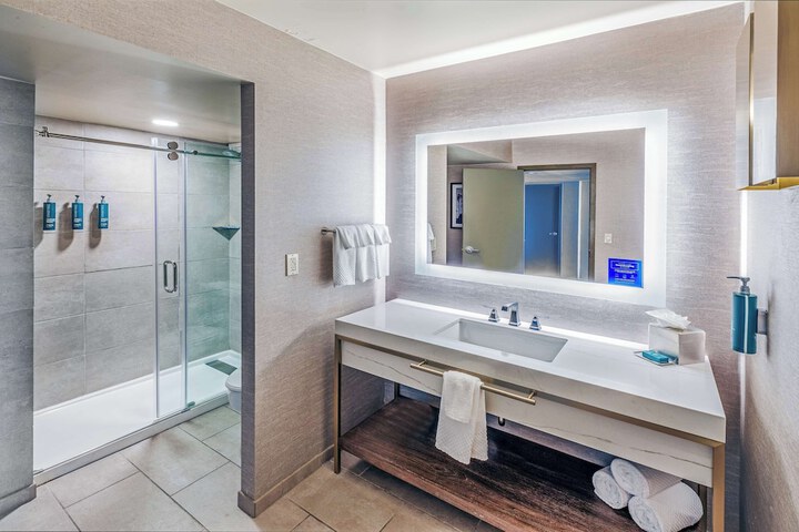 Bathroom shower