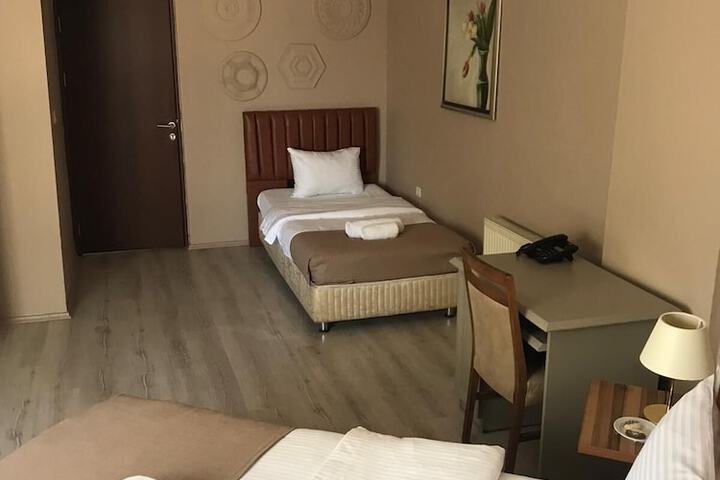 Room 9 of 50