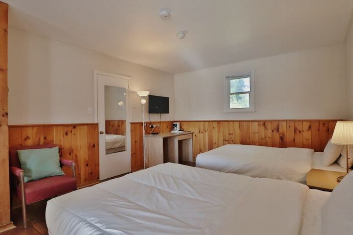 Room 3 of 5