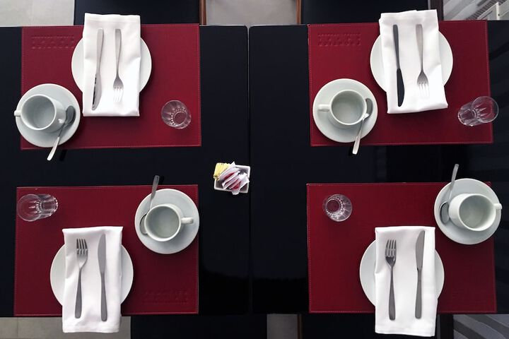 Dining 24 of 36