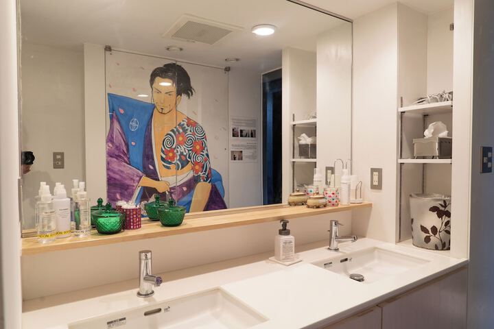 Room 28 of 67
