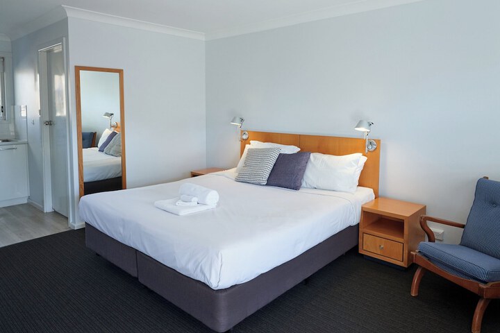 Room 5 of 31