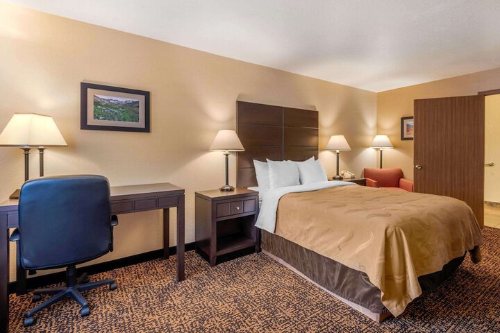 Room 5 of 38