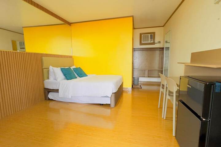 Room 9 of 30