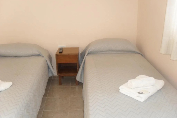 Room 5 of 11