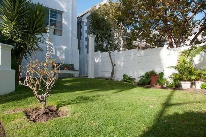 Hotel Exterior 20 of 20