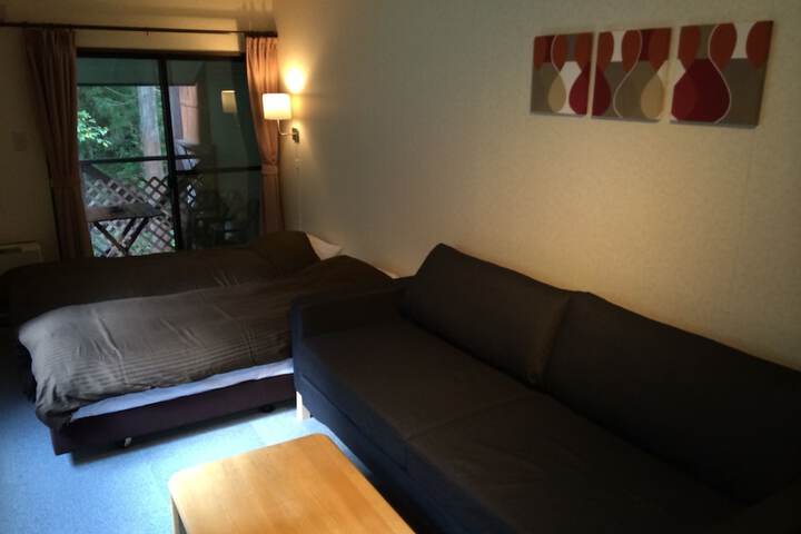 Room 4 of 13