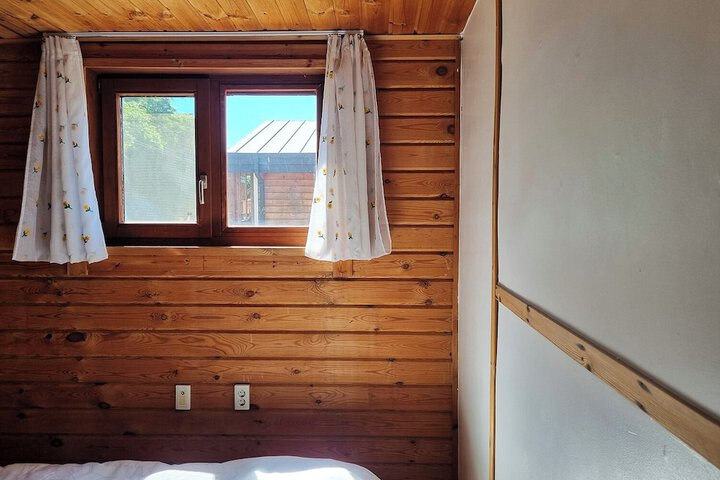 Room 11 of 70