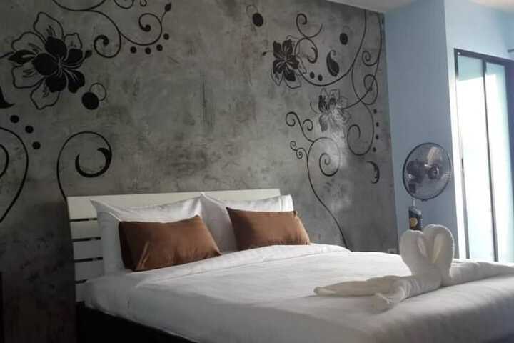 Room 20 of 40