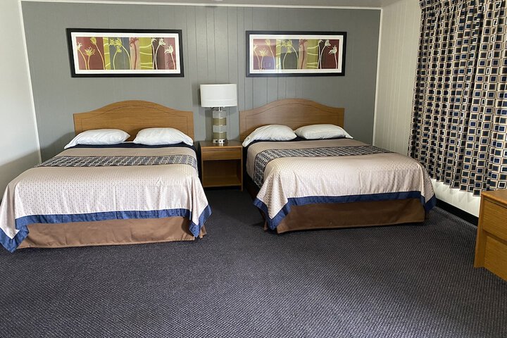 Room 4 of 23