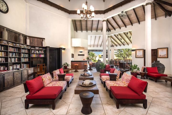 Hotel Lobby