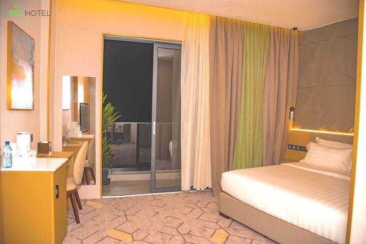 Room 10 of 47