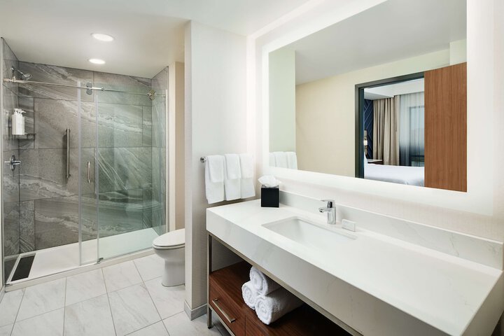 Bathroom shower