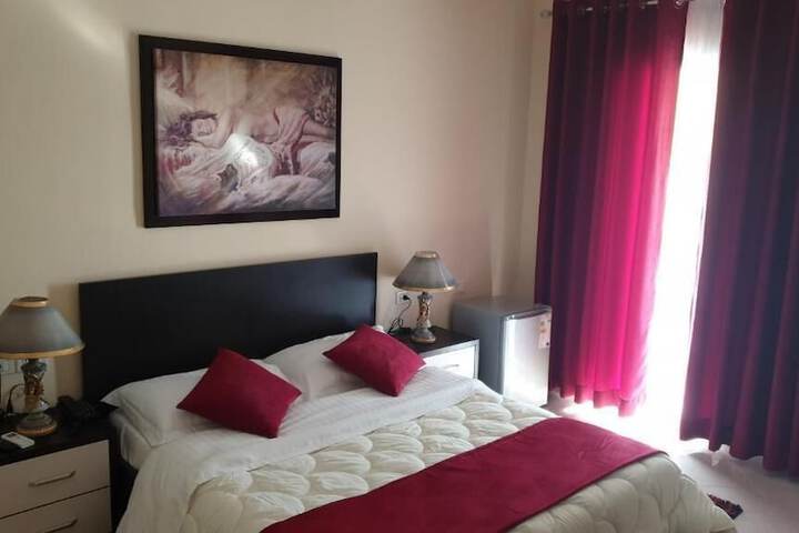 Room 37 of 104