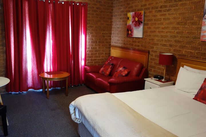 Room 19 of 40
