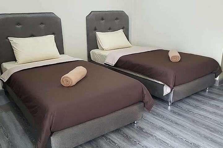 Room 3 of 25