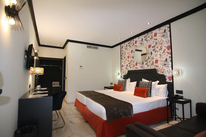 Room 37 of 82