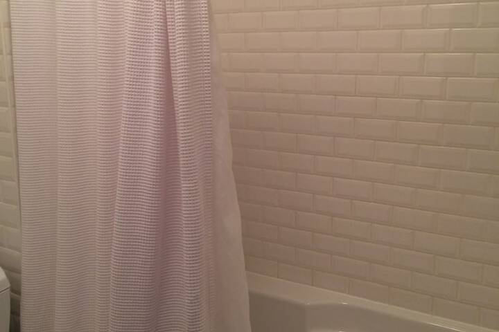 Room 42 of 64