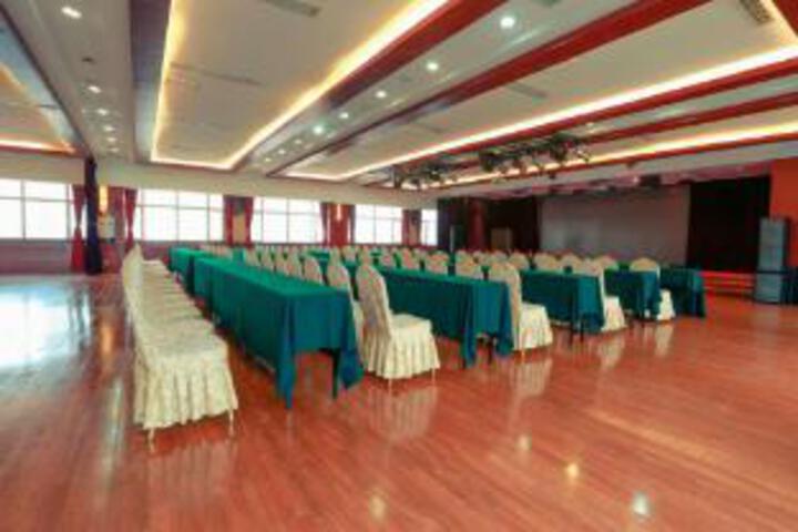 Room 16 of 23