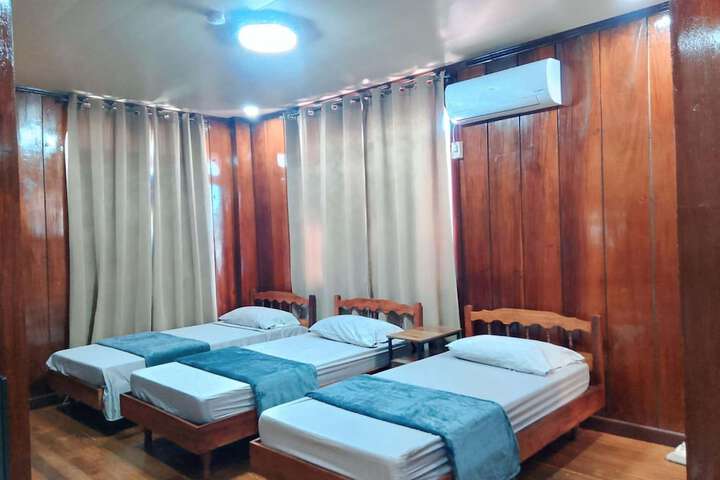 Room 7 of 62