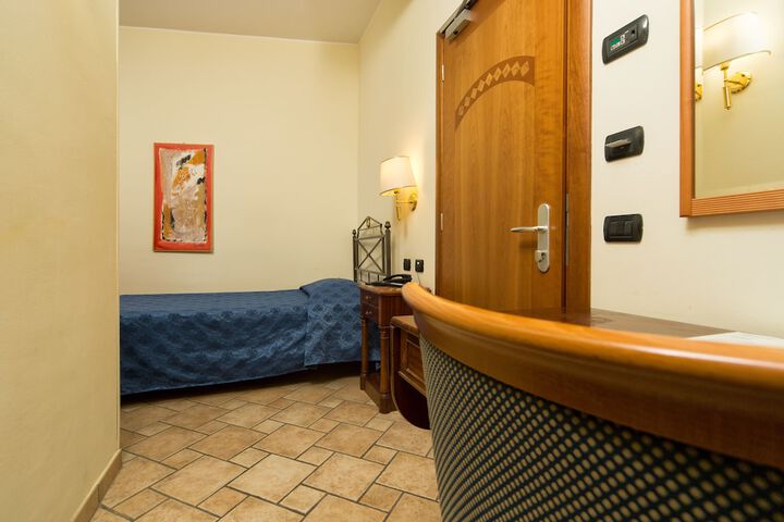 Room 55 of 120
