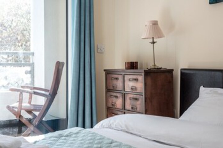 Room 14 of 21