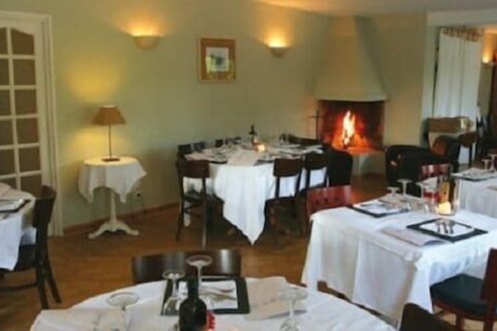Dining Photos